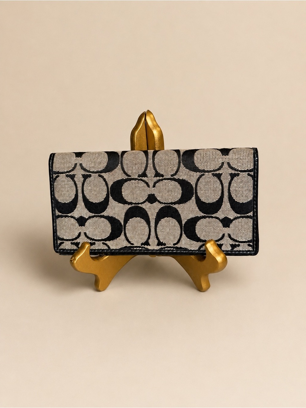 Coach Signature Jacquard Check book in Black and Cream